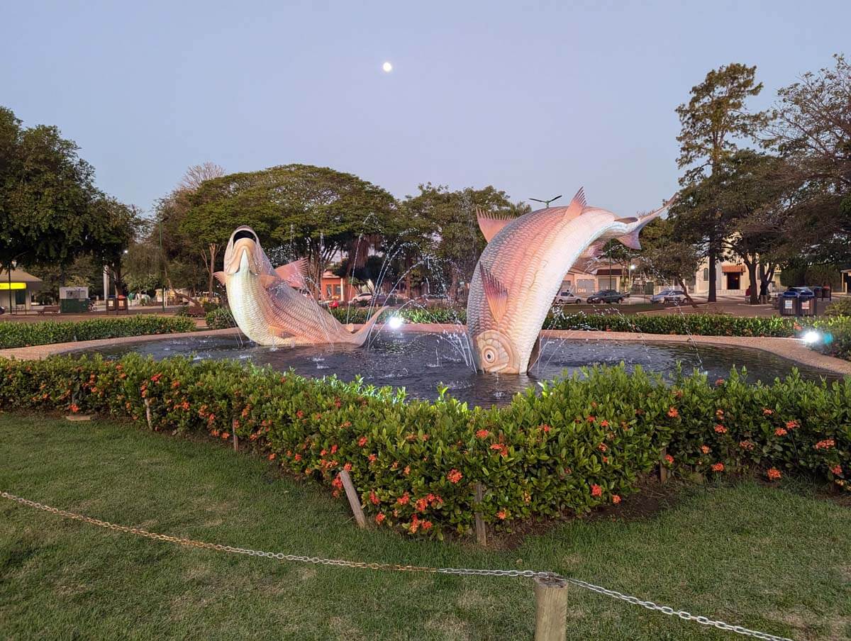 Fountain with two giant fish statues